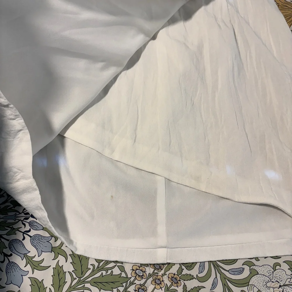 DO+BE White Sleeveless Faux Crossover Mini Dress (fits like a S) - Picture 10 of 12